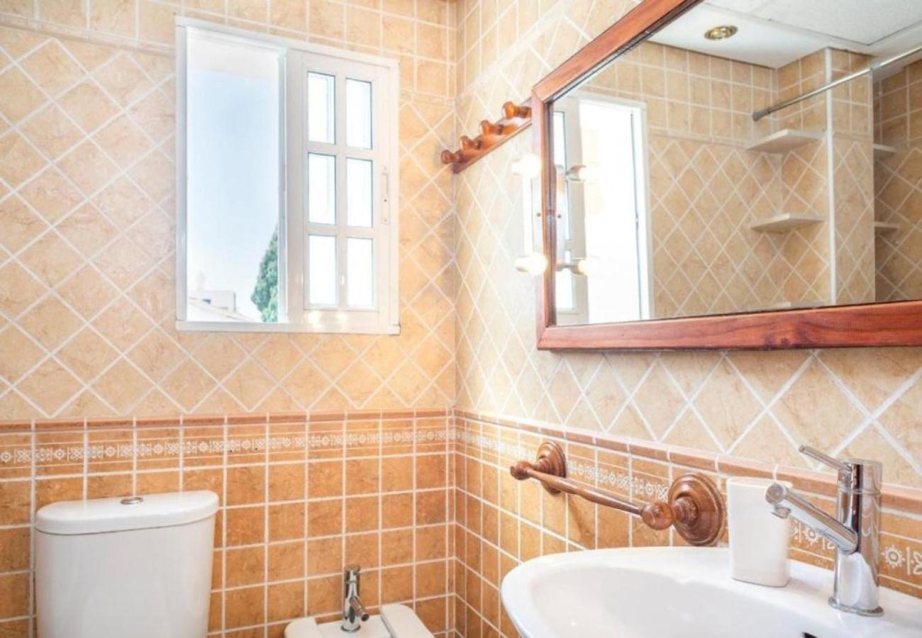 Amplio Apartamento En El Corazon De Sevilla Екстер'єр фото